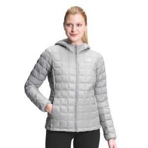 THE NORTH FACE Women’s ThermoBall Eco Hooded Jacket